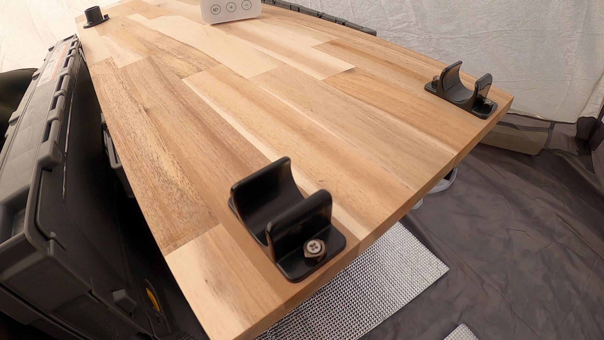 【軽バンカスタマイズ13】カインズのアカシアウッドで荷室のテーブルを作り直したやり直しカスタマイズ#1