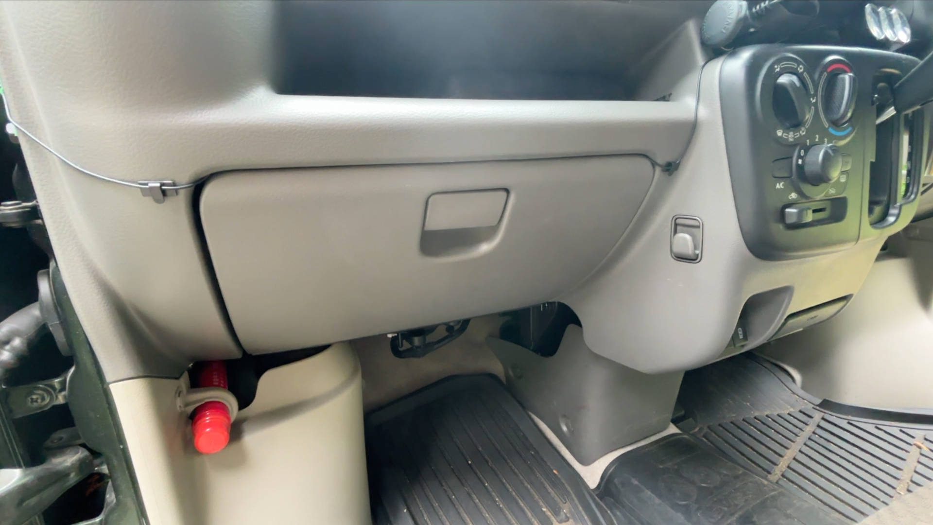 【軽バンカスタマイズ25】何時でもパワーウィンドウで車中泊をもっと快適に❗️