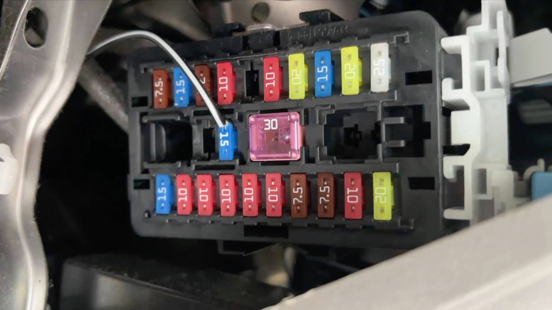 【軽バンカスタマイズ25】何時でもパワーウィンドウで車中泊をもっと快適に❗️