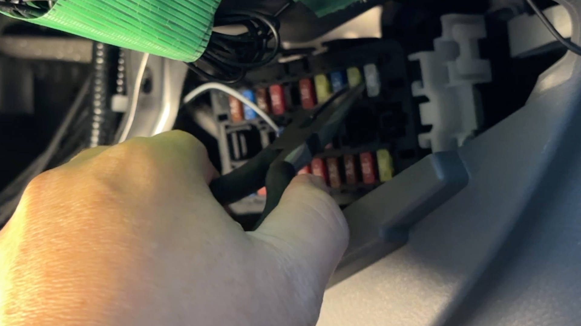 【軽バンカスタマイズ25】何時でもパワーウィンドウで車中泊をもっと快適に❗️