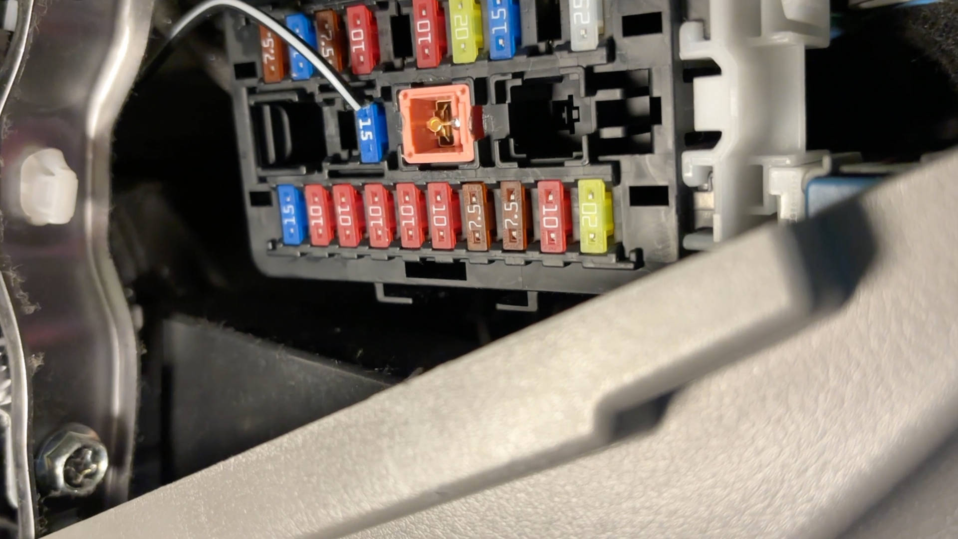 【軽バンカスタマイズ25】何時でもパワーウィンドウで車中泊をもっと快適に❗️