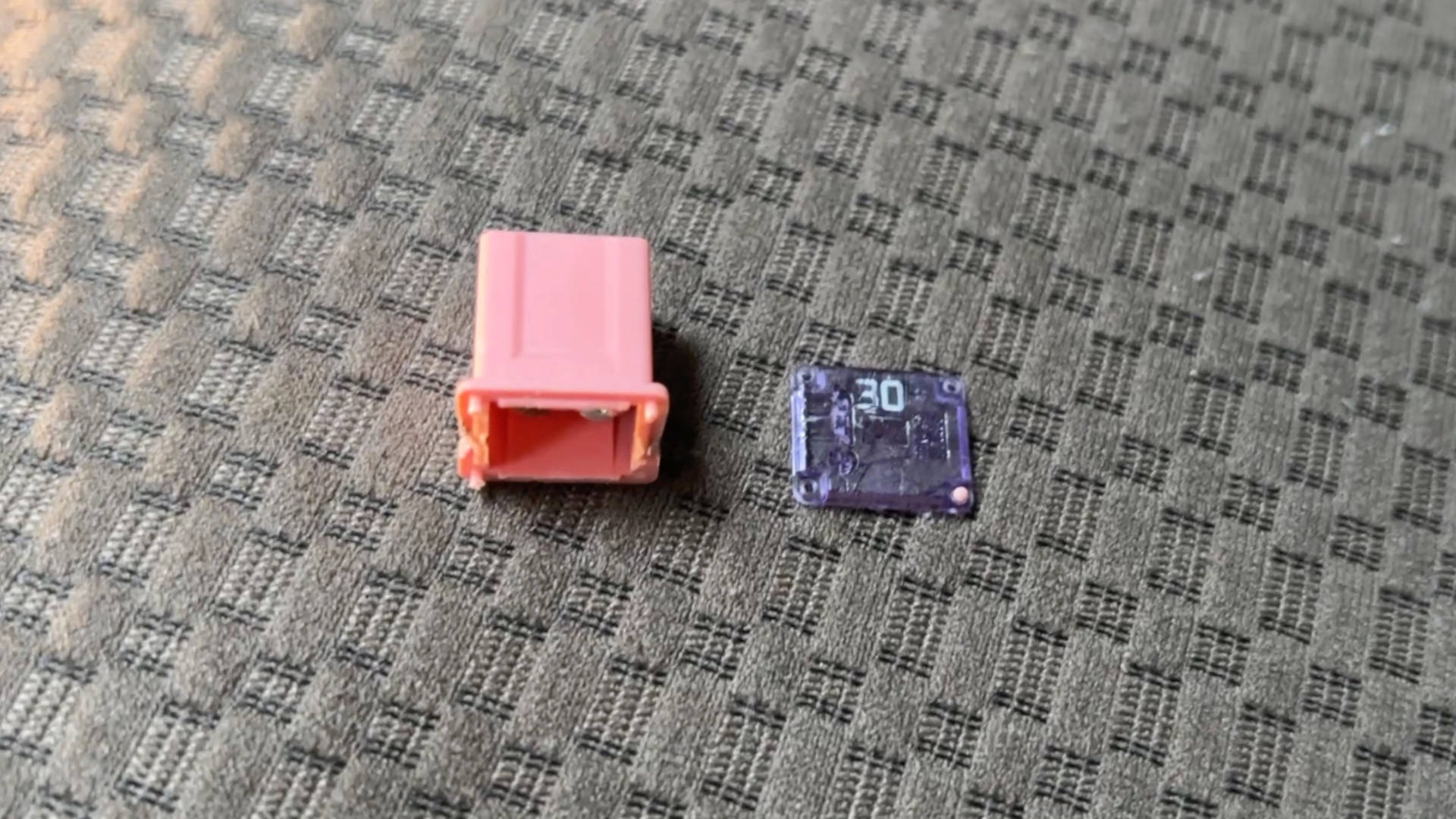 【軽バンカスタマイズ25】何時でもパワーウィンドウで車中泊をもっと快適に❗️