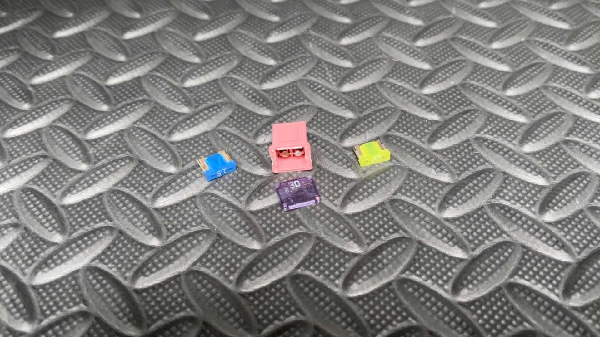 【軽バンカスタマイズ25】何時でもパワーウィンドウで車中泊をもっと快適に❗️