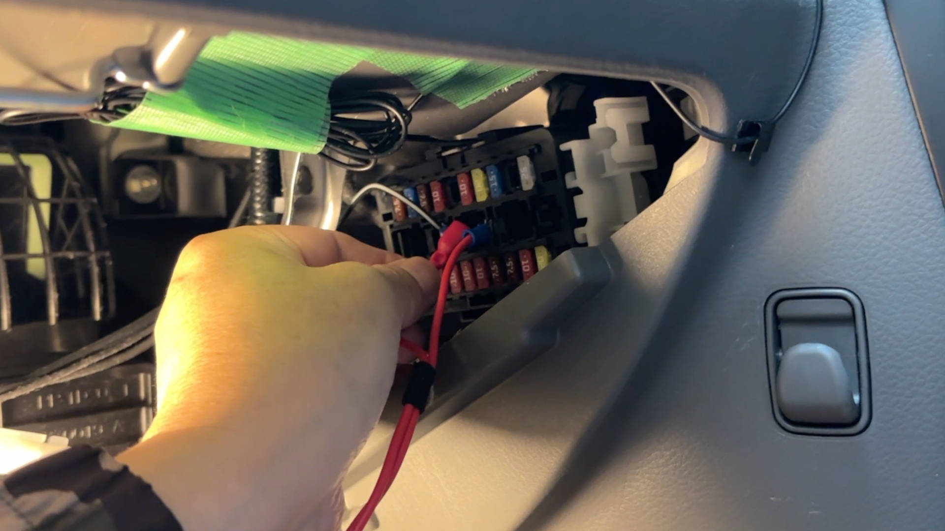 【軽バンカスタマイズ25】何時でもパワーウィンドウで車中泊をもっと快適に❗️