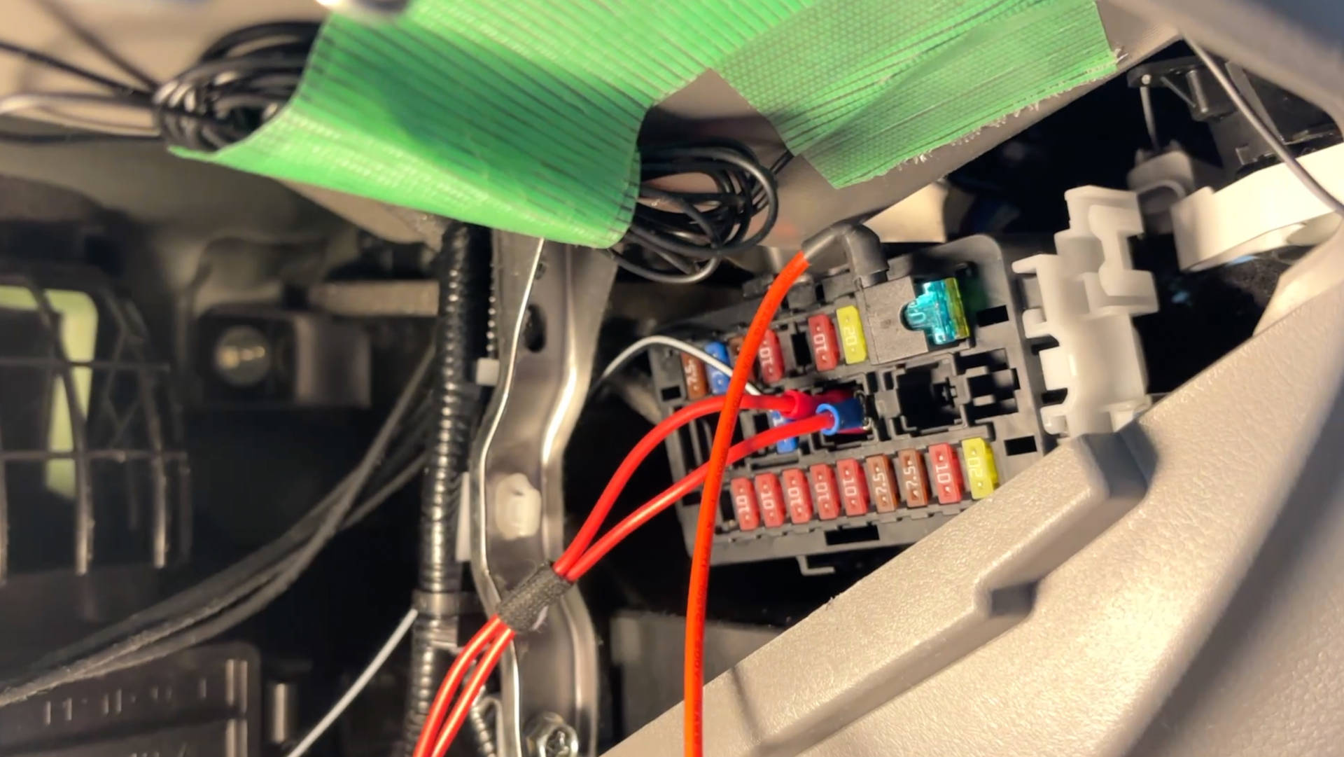 【軽バンカスタマイズ25】何時でもパワーウィンドウで車中泊をもっと快適に❗️