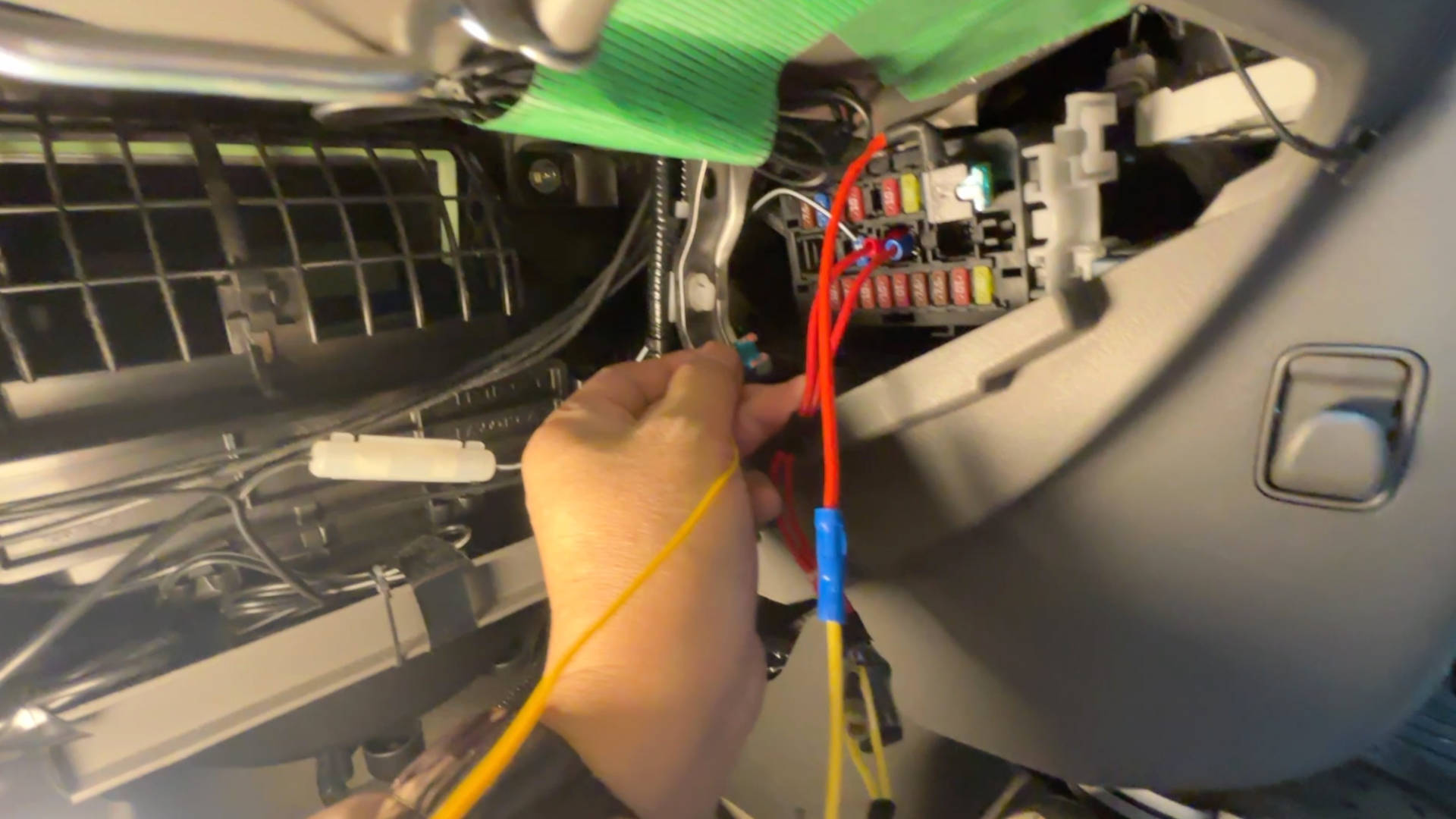 【軽バンカスタマイズ25】何時でもパワーウィンドウで車中泊をもっと快適に❗️