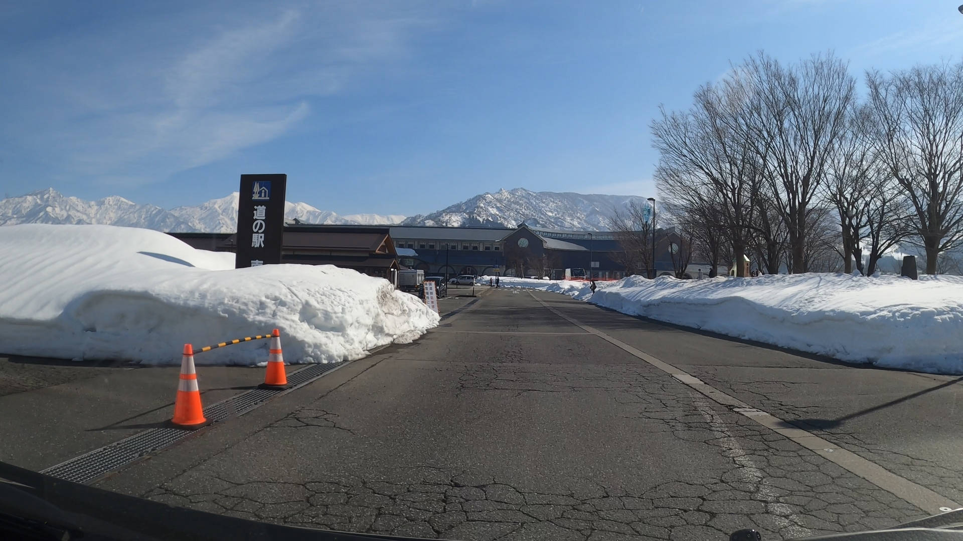 【軽バン車中泊20】魚沼産(北魚沼産?)と南魚沼産コシヒカリの食べ比べで道の駅南魚沼で車中泊