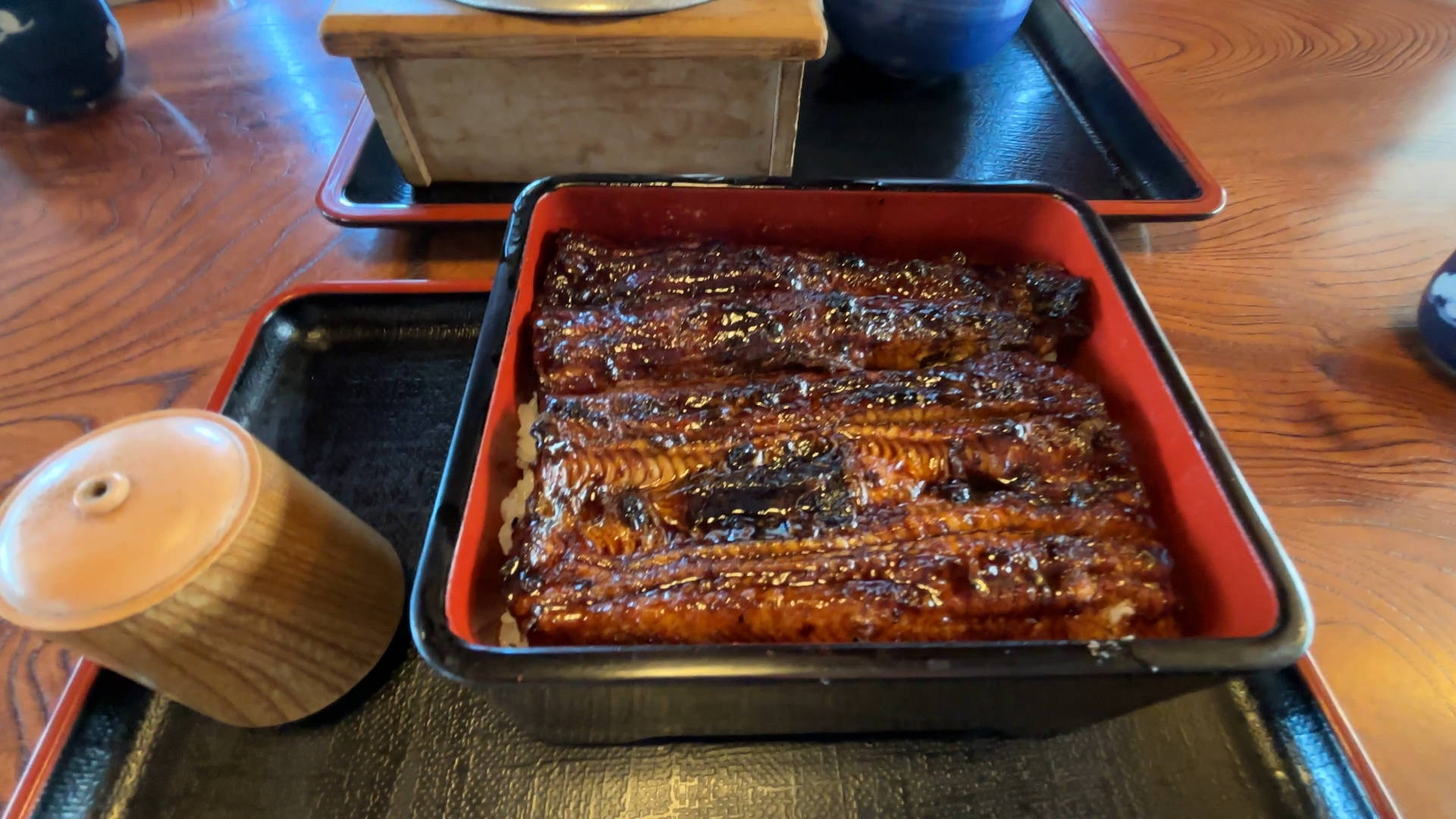 【軽バン車中泊20】魚沼産(北魚沼産?)と南魚沼産コシヒカリの食べ比べで道の駅南魚沼で車中泊