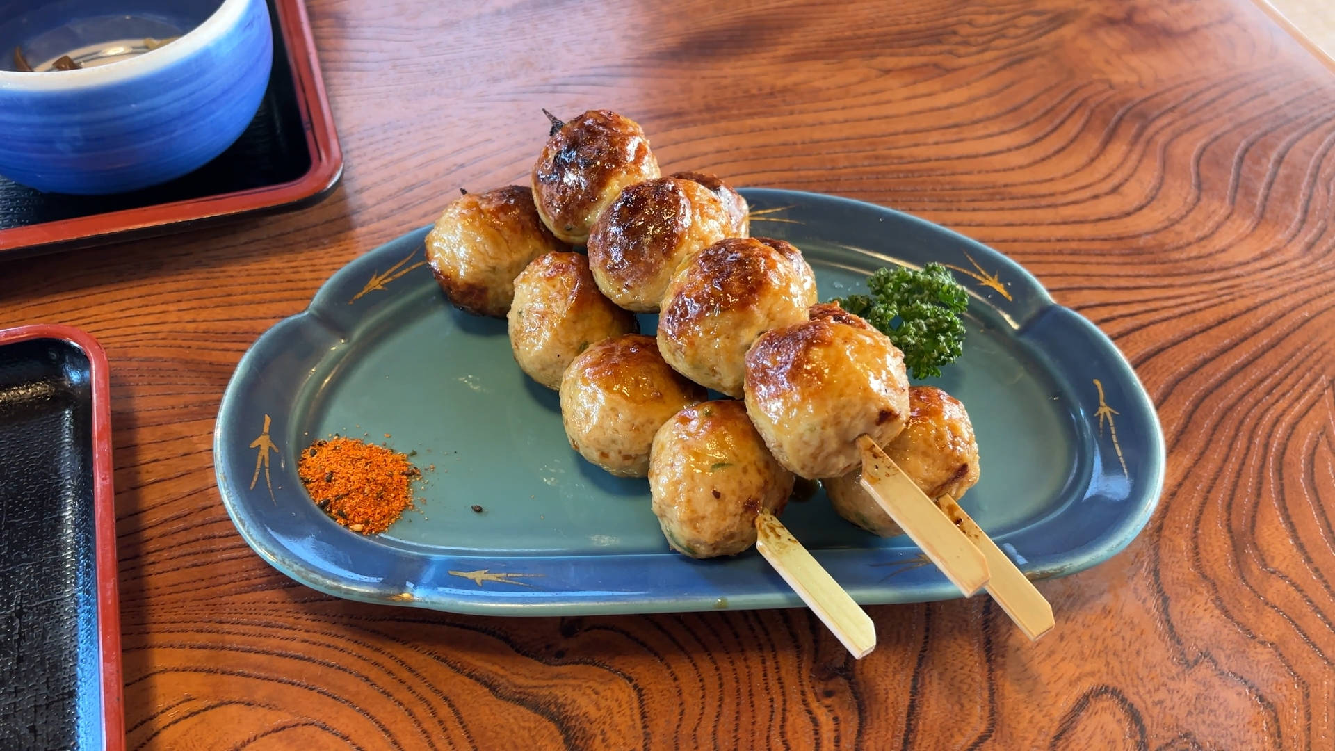 【軽バン車中泊20】魚沼産(北魚沼産?)と南魚沼産コシヒカリの食べ比べで道の駅南魚沼で車中泊