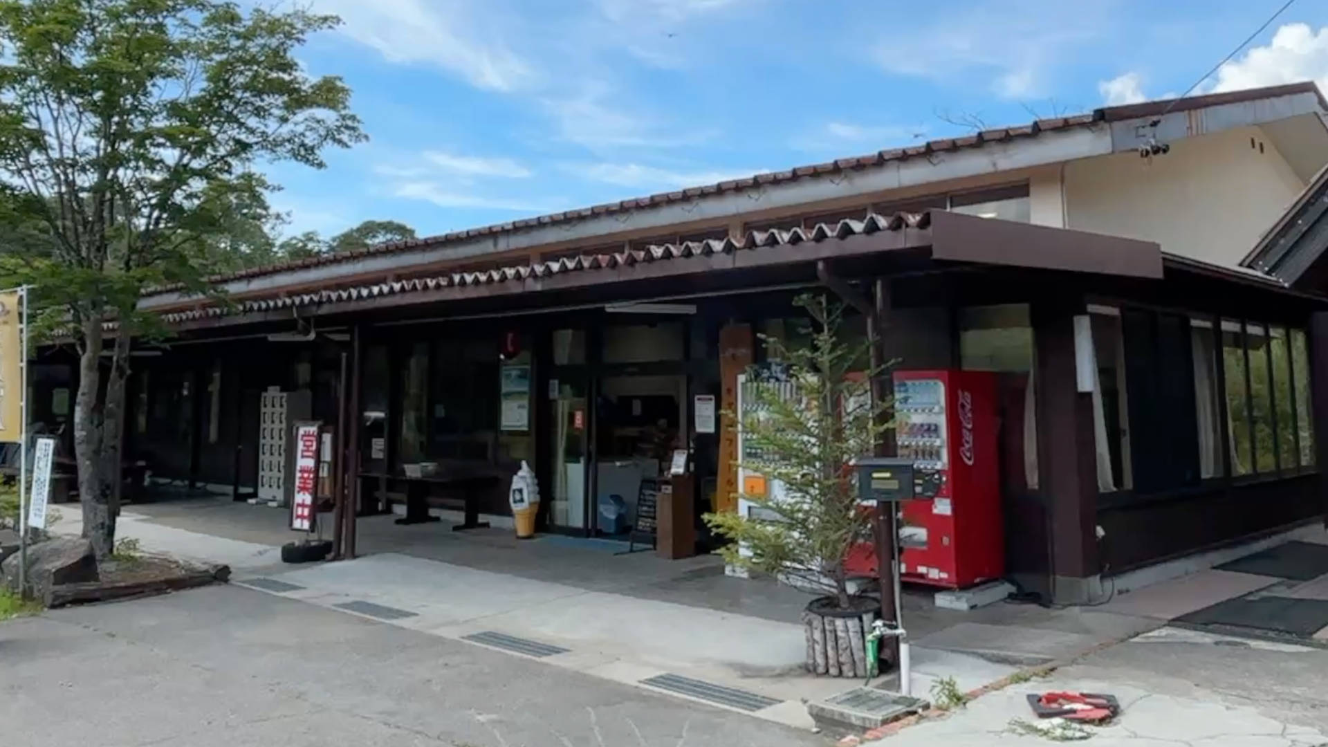 【軽バンキャンプ33】真夏の標高1,200mの高原にあるキャンプ場、荒船パノラマキャンプフィールドの区画サイトでキャンプ