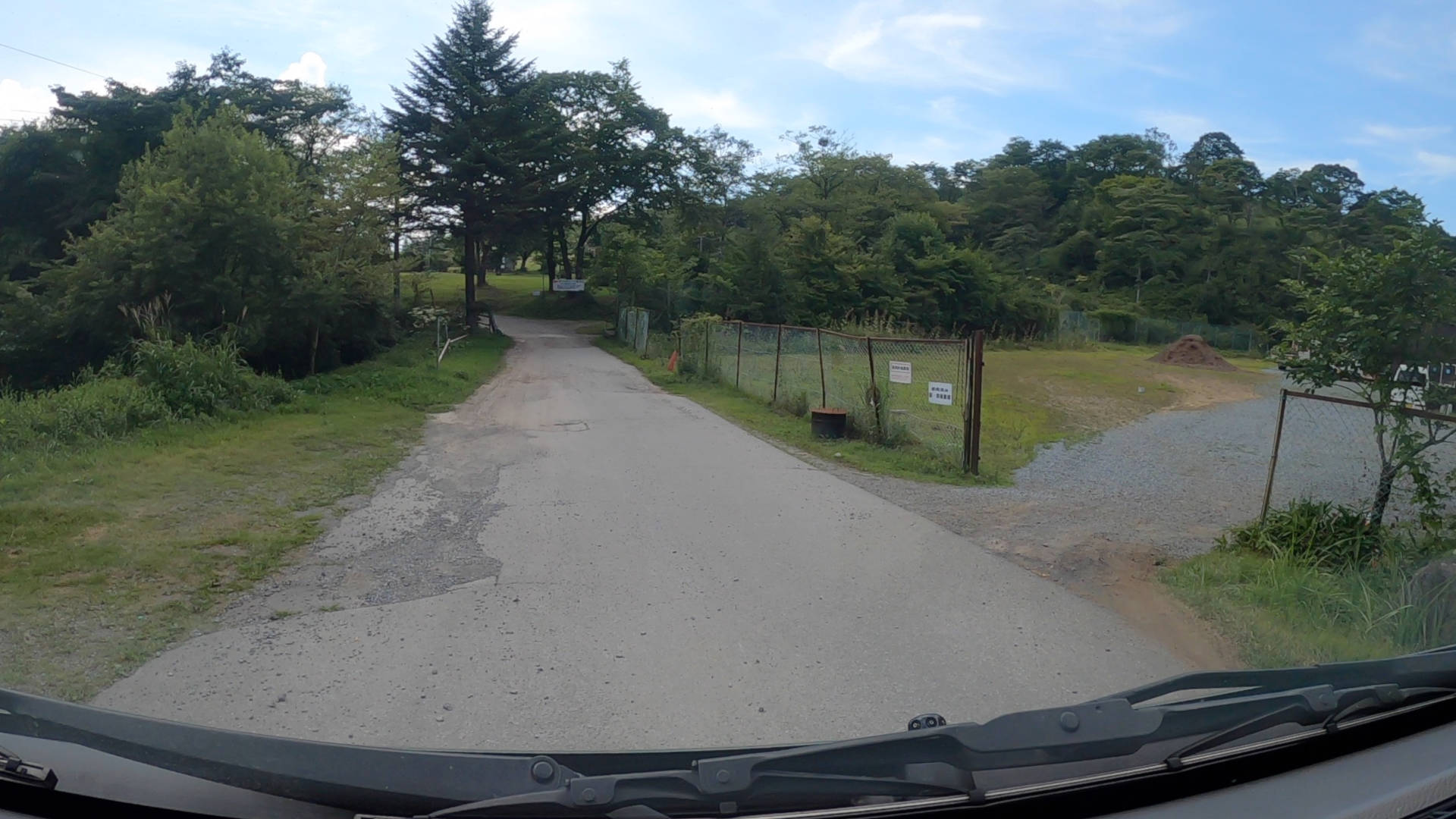 【軽バンキャンプ33】真夏の標高1,200mの高原にあるキャンプ場、荒船パノラマキャンプフィールドの区画サイトでキャンプ