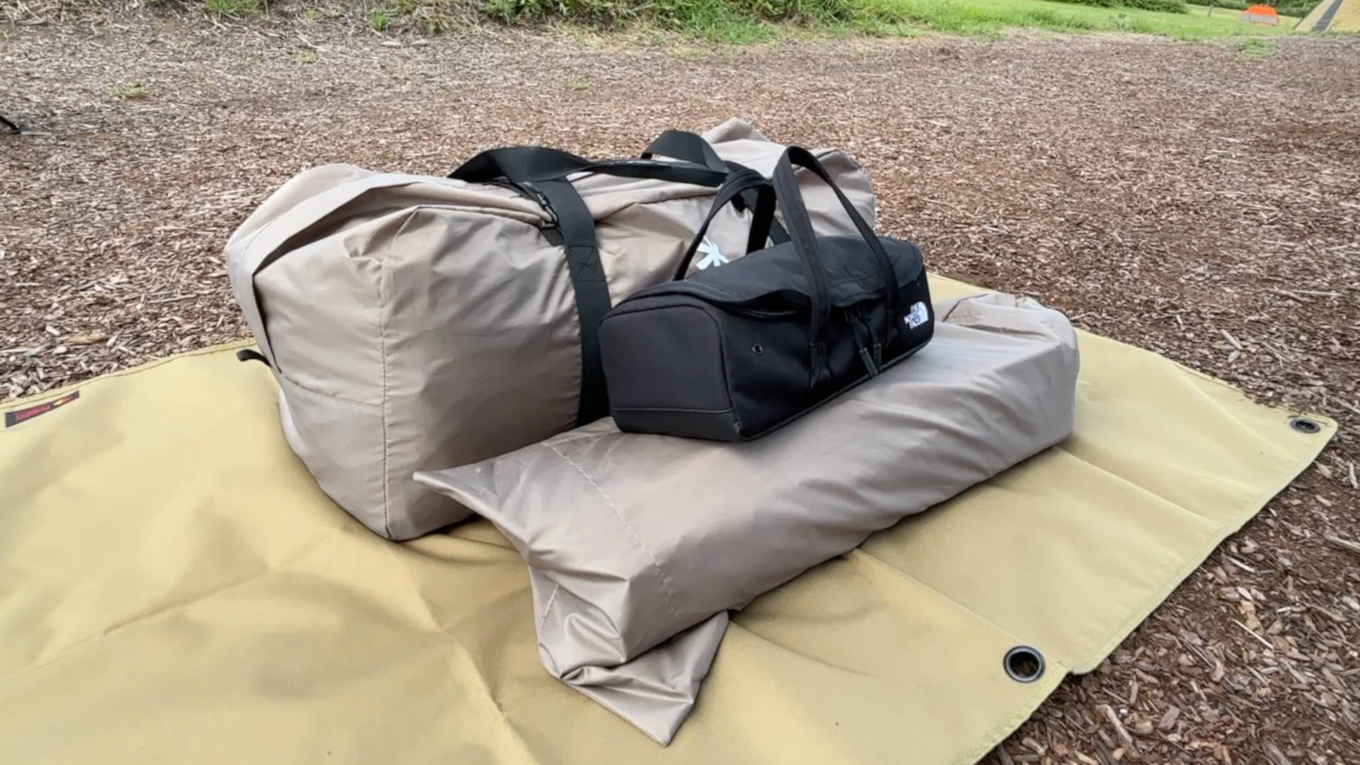 【軽バンキャンプ33】真夏の標高1,200mの高原にあるキャンプ場、荒船パノラマキャンプフィールドの区画サイトでキャンプ