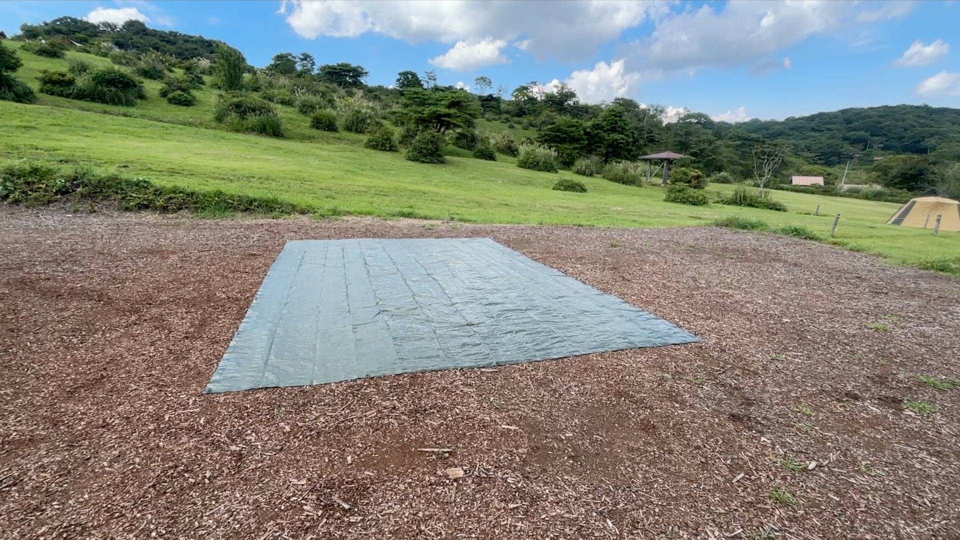 【軽バンキャンプ33】真夏の標高1,200mの高原にあるキャンプ場、荒船パノラマキャンプフィールドの区画サイトでキャンプ