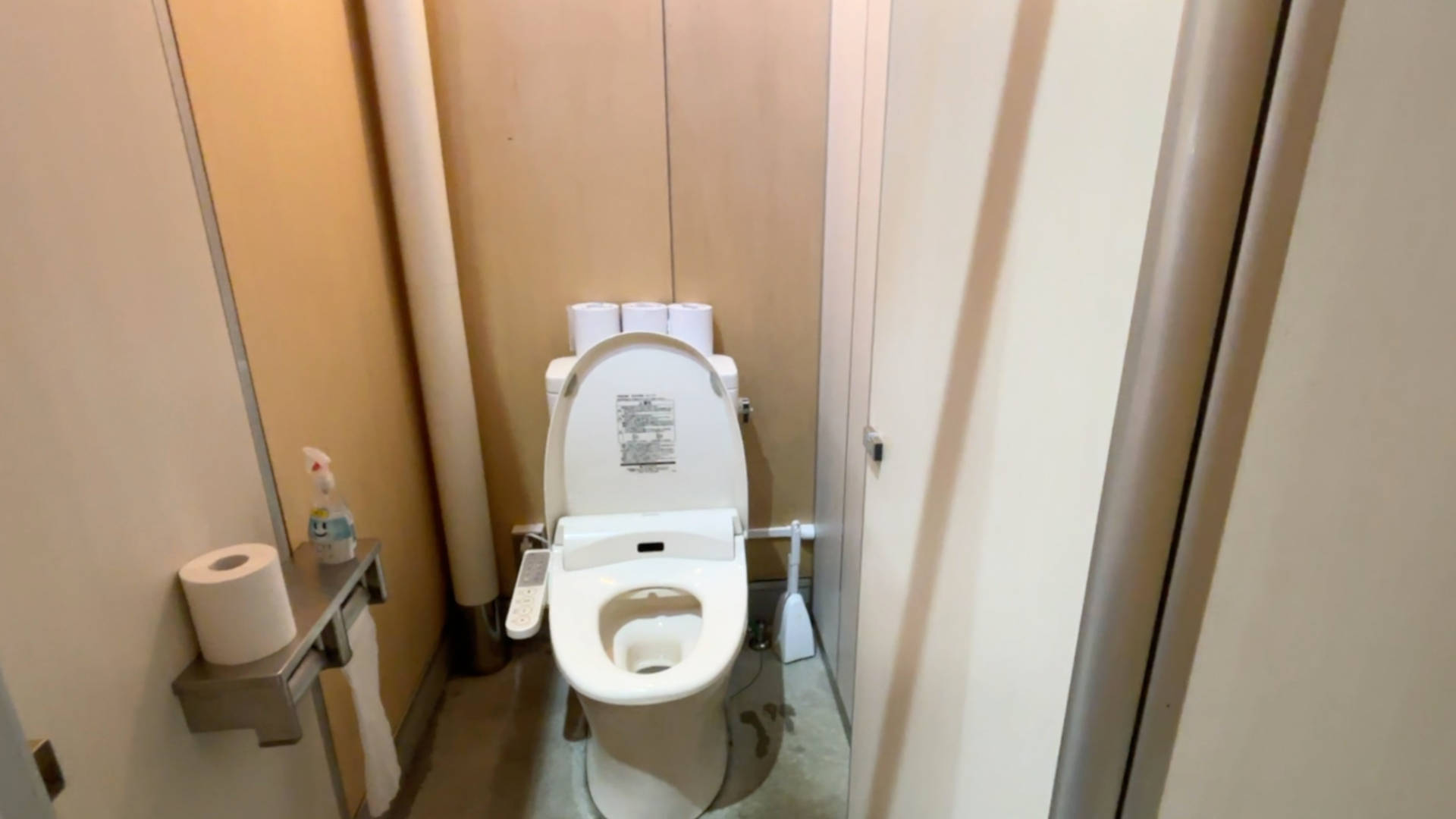 【軽バンキャンプ33】真夏の標高1,200mの高原にあるキャンプ場、荒船パノラマキャンプフィールドの区画サイトでキャンプ