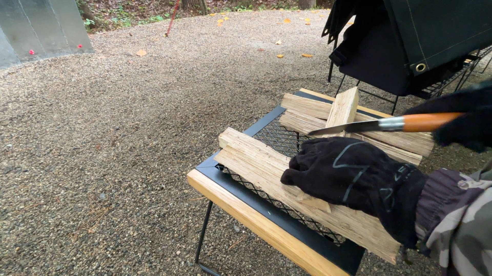 【キャンプギア】小型薪ストーブユーザー必見！市販薪をカットする最強アイテムを買ってみた