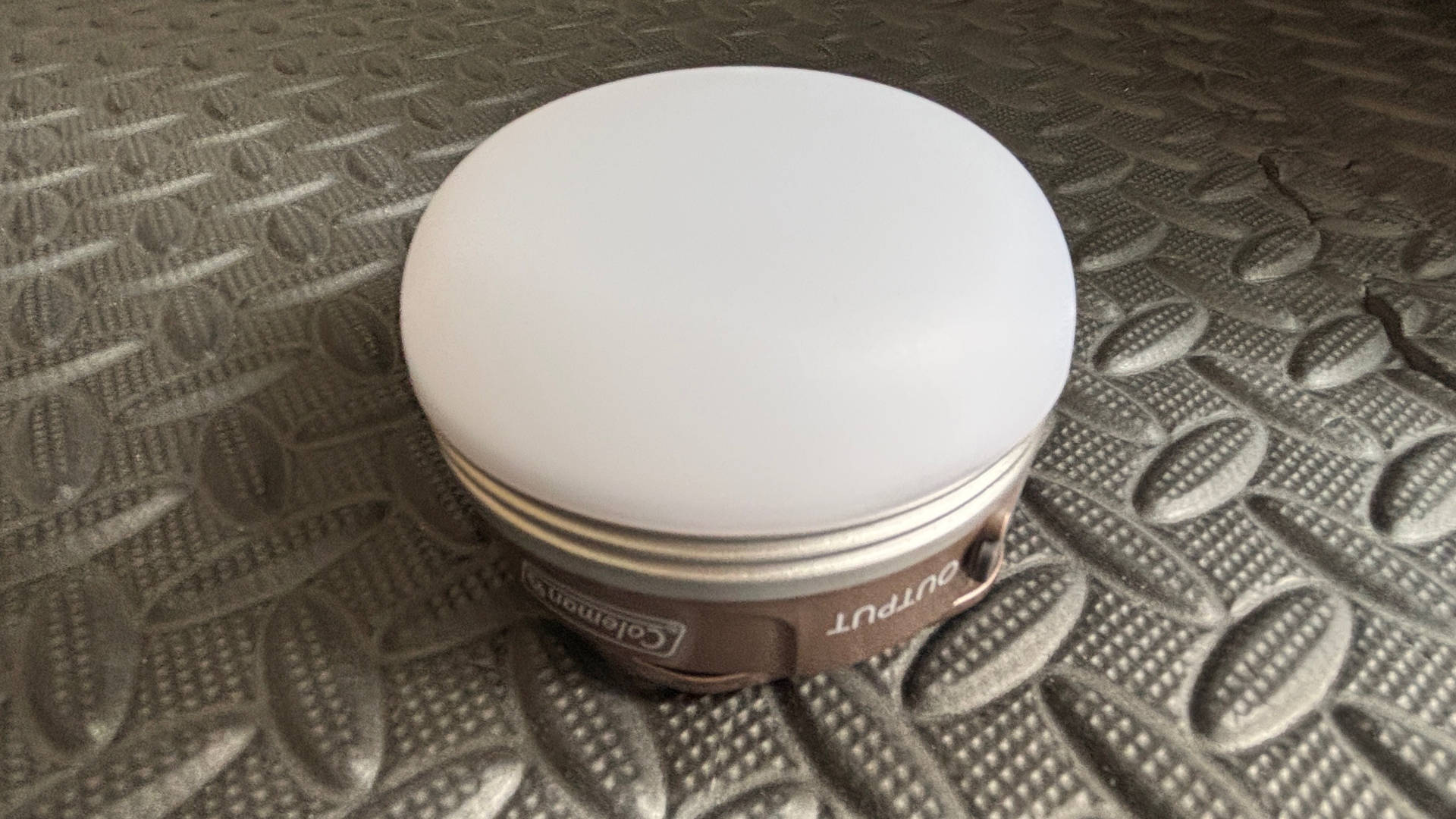 【キャンプギア】Coleman LEDランタン