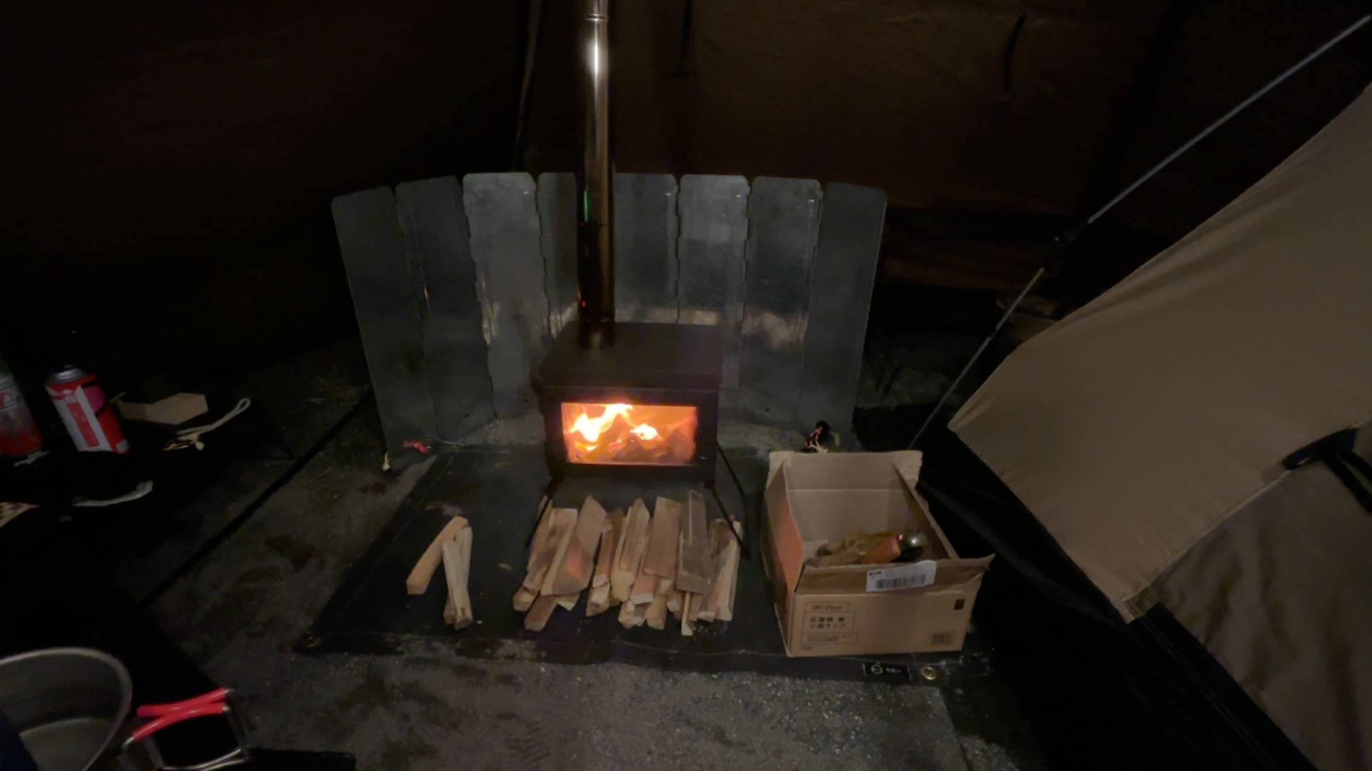 【軽バンキャンプ35】ポリエステルのテント、サバティカルMorning gloryシンセティックでMt.SUMIの薪ストーブを2日間使ってみた