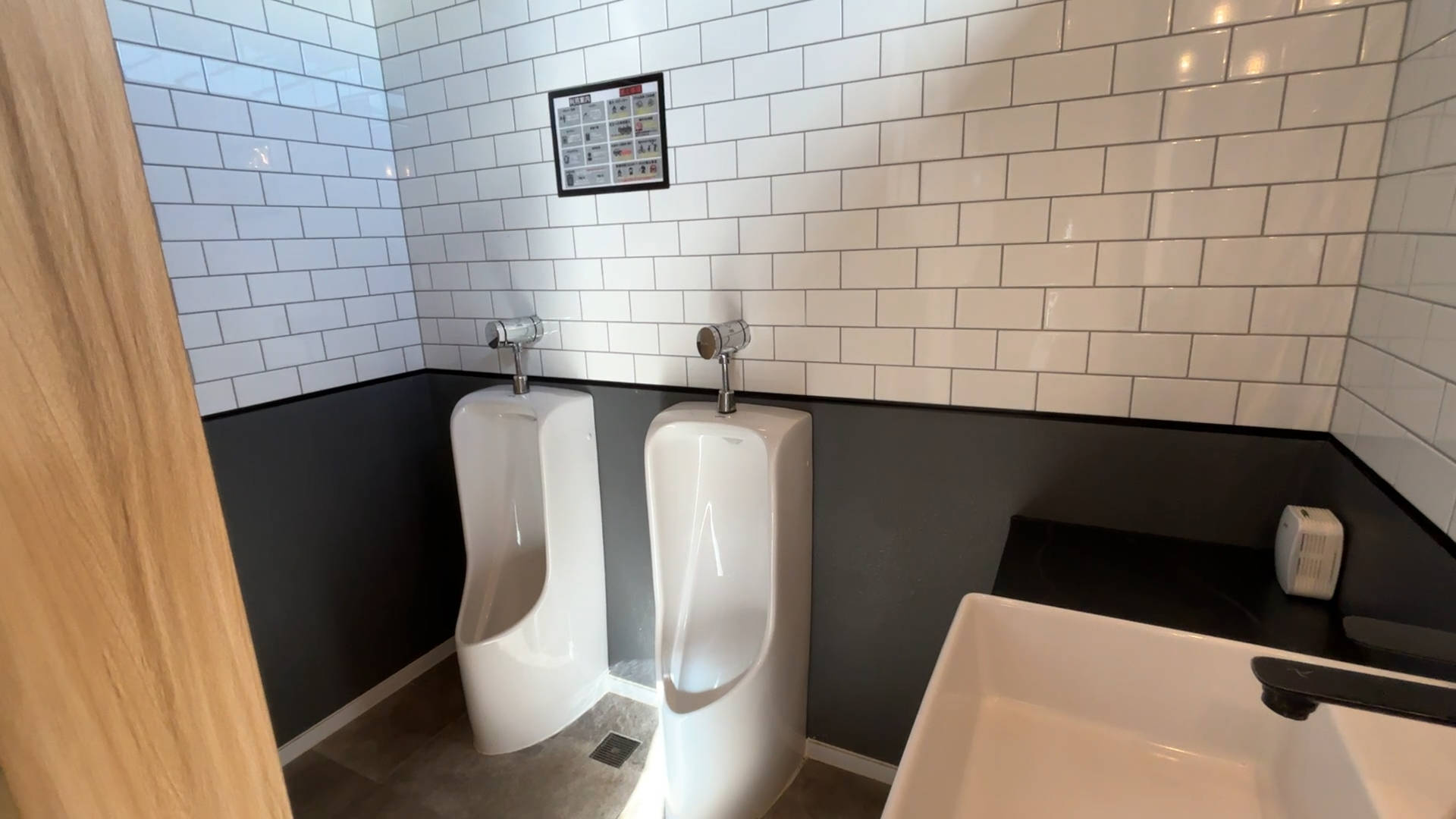 【軽バンキャンプ38】昼は爆音、夜は静寂。富士スピードウェイで2泊キャンプしてみた