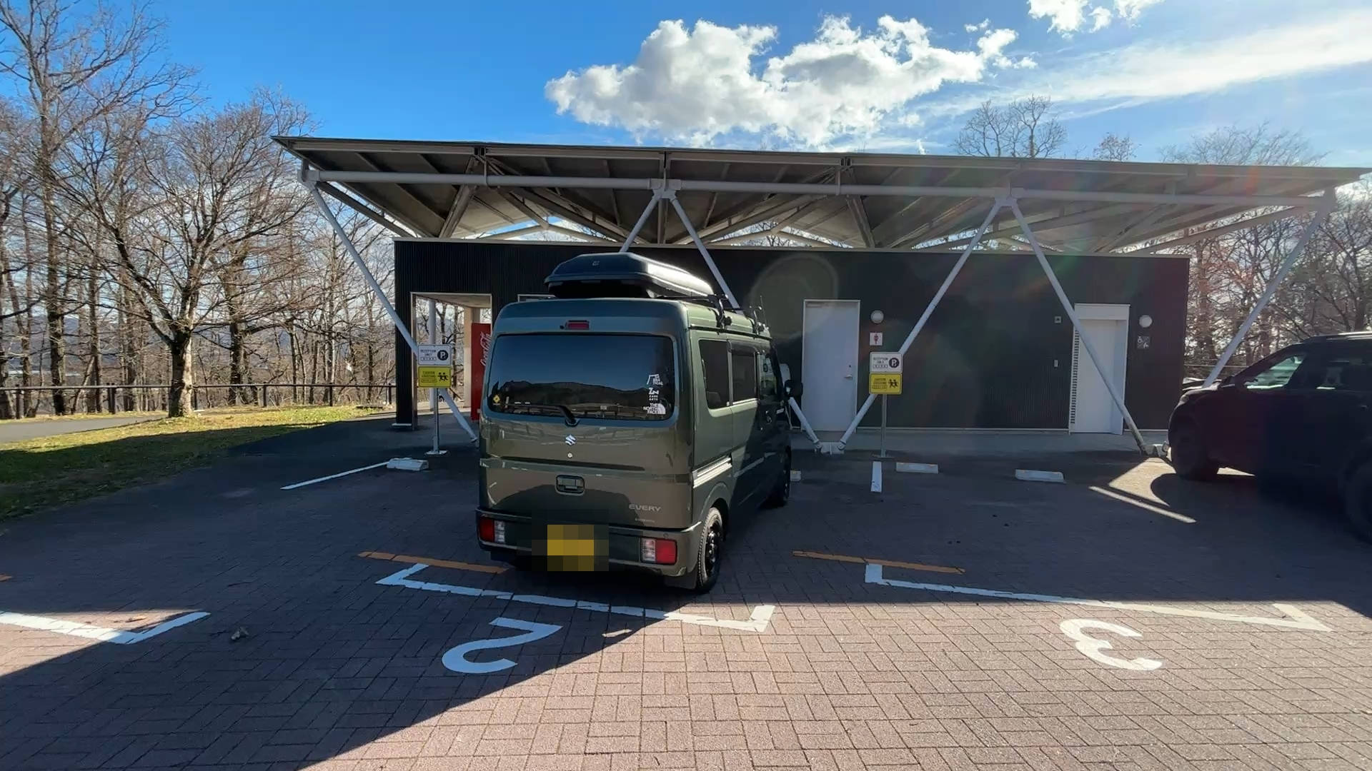 【軽バンキャンプ38】昼は爆音、夜は静寂。富士スピードウェイで2泊キャンプしてみた