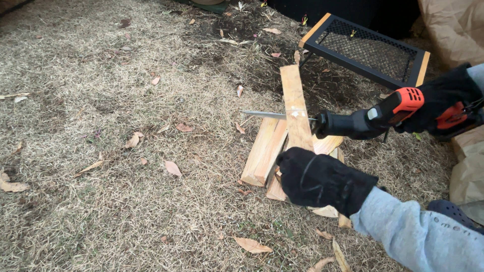 【軽バンキャンプ38】昼は爆音、夜は静寂。富士スピードウェイで2泊キャンプしてみた