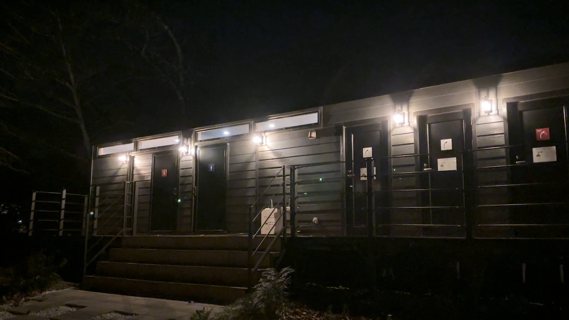 【軽バンキャンプ38】昼は爆音、夜は静寂。富士スピードウェイで2泊キャンプしてみた