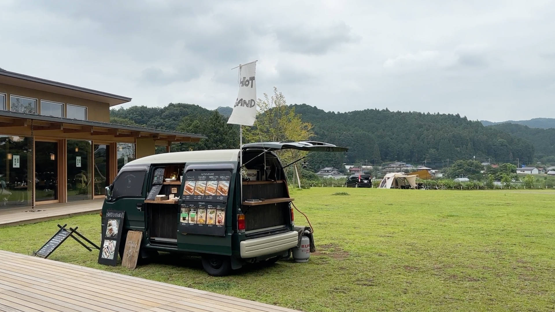 【軽バンキャンプ32】台風接近中のスノーピーク鹿沼キャンプフィールド&スパでキャンプ