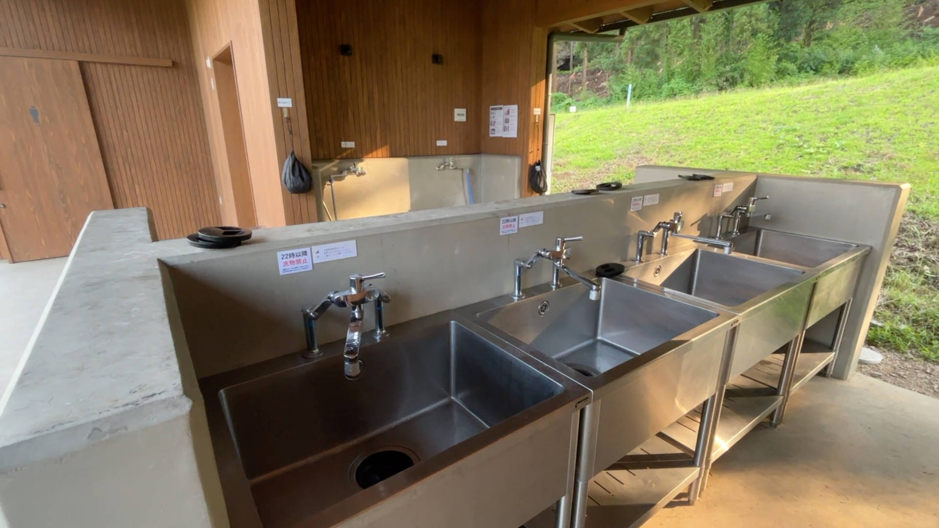 【軽バンキャンプ32】台風接近中のスノーピーク鹿沼キャンプフィールド&スパでキャンプ