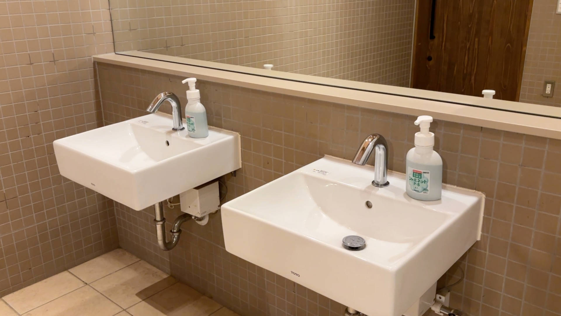 【軽バンキャンプ32】台風接近中のスノーピーク鹿沼キャンプフィールド&スパでキャンプ