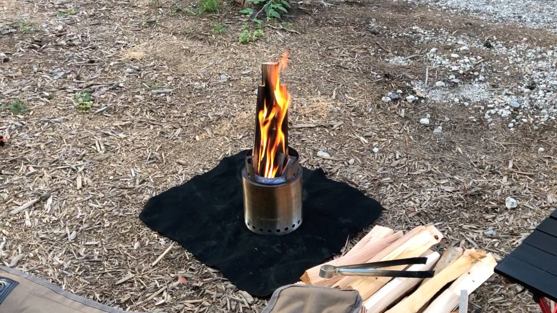 【キャンプギア】焚き火初心者でもSolo Stoveを使えば焚き火は簡単 Solo Stove Campfire